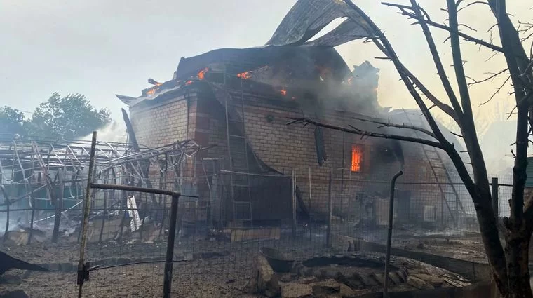 В Нижнекамском районе пожар уничтожил дом пенсионера, все его документы и банковские карты