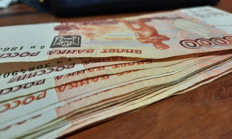 В апреле в Татарстане на 16,5% выросла среднемесячная зарплата