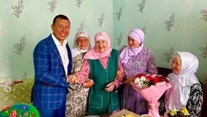 Долгожительницу Нижнекамска поздравили со 100-летним юбилеем