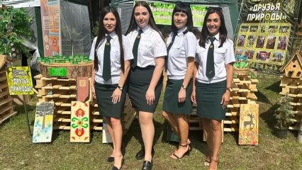 Нижнекамцы в рамках выставки представили спил 225-летней сосны на слёте лесничеств - НТР 24