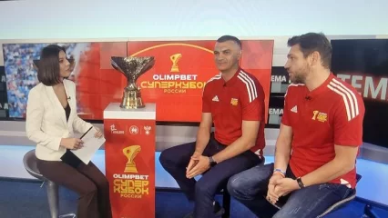 Футболисты Владимир Габулов и Алексей Игонин в Нижнекамске стали гостями программы «Тема дня» - НТР 24