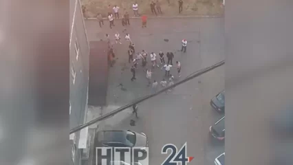В Нижнекамске возле кафе произошла массовая драка - НТР 24