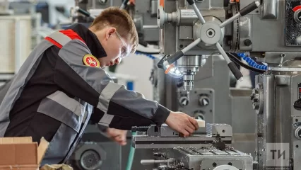 Названы отрасли экономики Татарстана наиболее остро нуждающиеся в кадрах - НТР 24