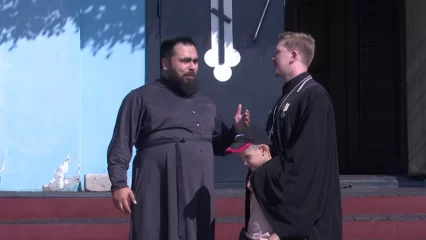 Священники из Нижнекамского района получили награды за помощь бойцам СВО