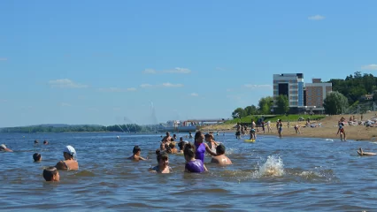 Татарстанцев предупредили об опасности купания в холодной воде
