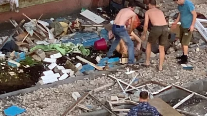 При взрыве в нижнекамской пятиэтажке тяжело пострадали два человека - НТР 24