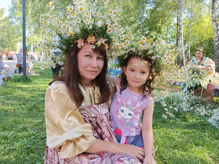 Появились яркие фото с празднования Дня семьи в Нижнекамске