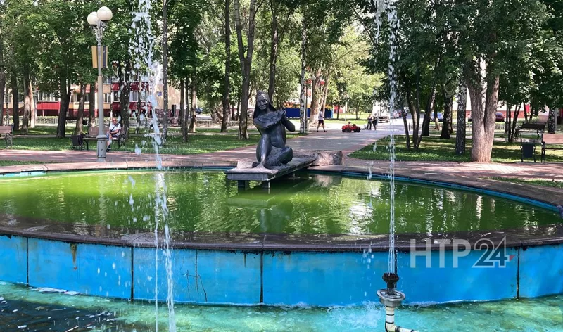 Фонтан в парке чтения и отдыха имени Тукая в Нижнекамске // Фото автора