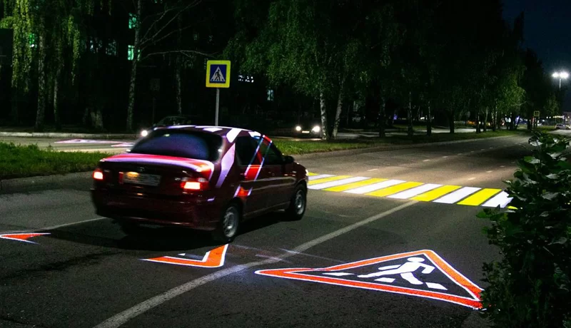 В Нижнекамске проекционным освещением оборудуют еще 9 пешеходных переходов