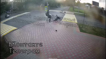 Появилось видео момента ДТП с мотоциклом в Нижнекамске