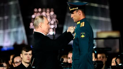 Владимир Путин вручил звезду Героя России татарстанцу Расиму Баксикову - НТР 24