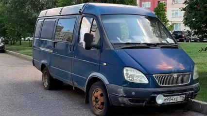 В Нижнекамске ищут владельца брошенного микроавтобуса - НТР 24
