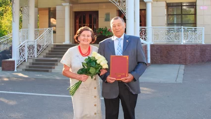 В Нижнекамске поздравили супружескую пару с бриллиантовым юбилеем - НТР 24