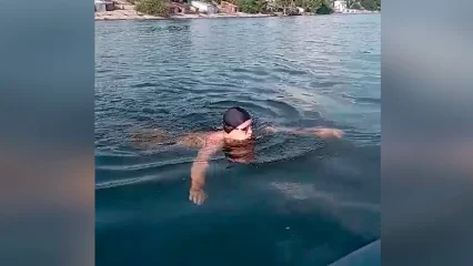 Нижнекамец в 70 лет переплыл Волгу в память о сыне, погибшем на СВО - НТР 24