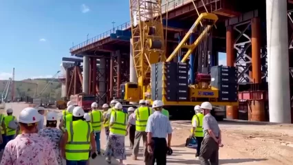 Для первостроителей Нижнекамска провели экскурсию по строящимся объектам - НТР 24