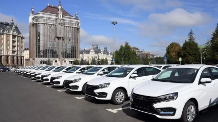 Нижнекамское управление образования получило новый служебный автомобиль - НТР 24