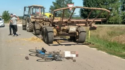 В Татарстане велосипедист погиб под колёсами трактора