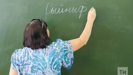 Путин присвоил звания заслуженного учителя и строителя двум татарстанцам - НТР 24