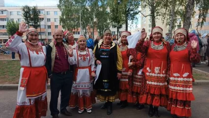 В нижнекамском дворе в День Республики Татарстан прошёл концерт