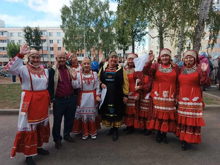 В нижнекамском дворе в День Республики Татарстан прошёл концерт
