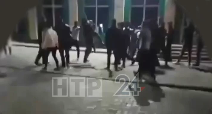 В Нижнекамске участник массовой драки около кафе впал в кому
