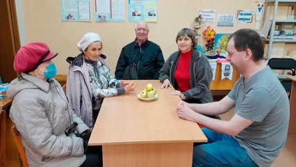 Слабовидящие нижнекамцы стали участниками игры «Что? Где? Когда?» - НТР 24