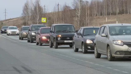 На въезде в Нижнекамск из-за ДТП образовалась длинная пробка - НТР 24