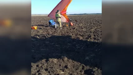 В Татарстане пилот получил травму после падения мотодельтаплана