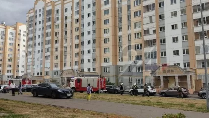 В Нижнекамске к дому на улице Табеева выезжали экстренные службы - НТР 24