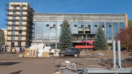 В Нижнекамске завершается реконструкция «Дружбы» и «Базы», мэр оценил ход работ