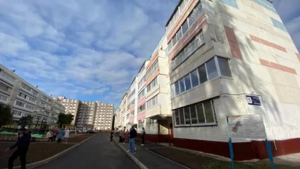 Жители дома в Нижнекамске, где произошёл взрыв, устроили чаепитие для строителей - НТР 24