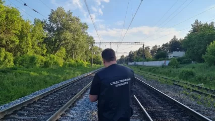 Ночью в Казани поезд насмерть сбил студента