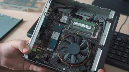 В Нижнекамске сисадмин похищал с места работы технику и сдавал в комиссионку - НТР 24