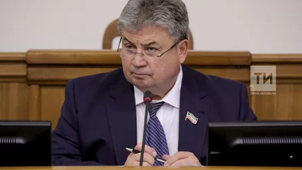 Сенатор от Татарстана Геннадий Емельянов попал в ДТП по дороге в Нижнекамск - НТР 24