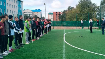 Нижнекамцы приняли участие в республиканском чемпионате по мини-лапте