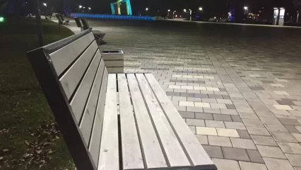 Нижнекамск закупит 185 скамеек за 3 млн рублей - НТР 24