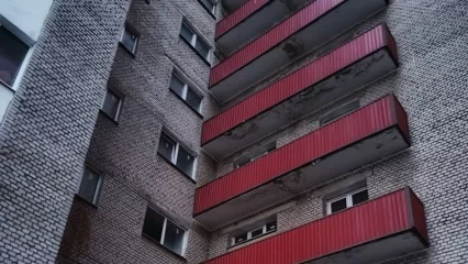 В Нижнекамске из окна пятого этажа выпал 11-летний мальчик - НТР 24