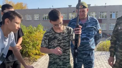 В Нижнекамске провели военно-патриотическую игру в стиле зарницы