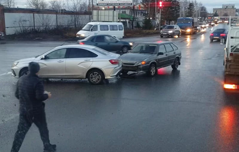 На промзоне Нижнекамска за утро произошло две аварии