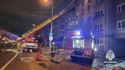 В Казани в горящей квартире погиб 98-летний мужчина