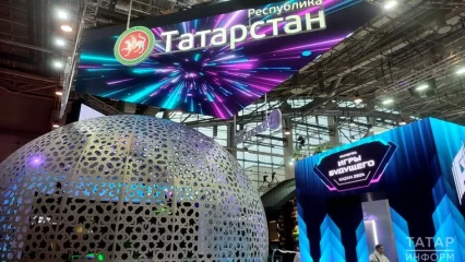 Руководитель команды «КАМАЗ-мастер» пригласил на стенд Татарстана на выставке «Россия» - НТР 24
