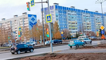 Нижнекамцев предупредили о неполадках со светофором на перекрёстке - НТР 24