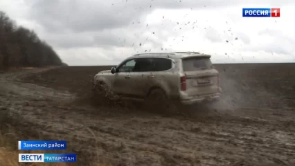 Жители татарстанской деревни рассказали о полосе препятствий на пути к дому - НТР 24