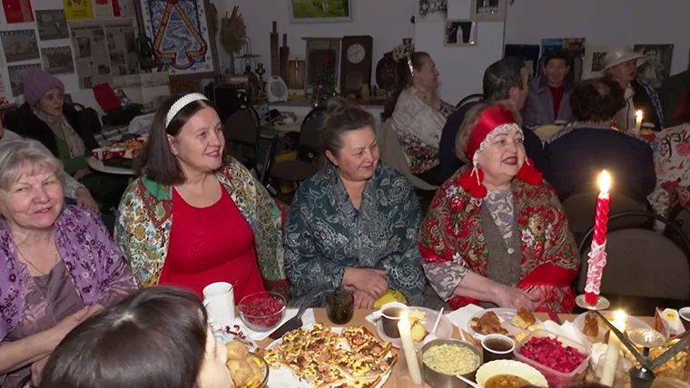 В Нижнекамске отметили День чая со свечами и песнями