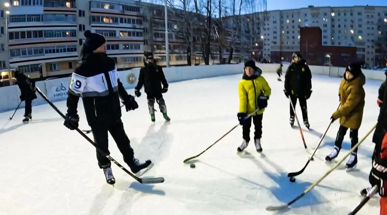 Более 50 дворовых команд Нижнекамска примут участие в хоккейном турнире «Золотая шайба»