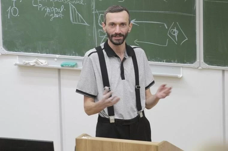 Математик Алексей Савватеев прочитает лекцию для школьников Нижнекамска