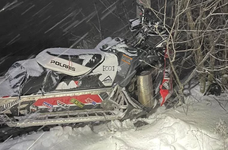 В Татарстане мужчина насмерть разбился на снегоходе
