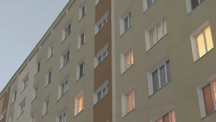 В Казани семья участника СВО получила ключи от новой квартиры