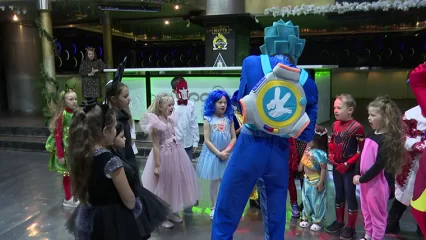 В Нижнекамске для онкобольных детей прошла новогодняя костюмированная вечеринка - НТР 24