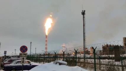 В МЧС рассказали о ликвидации горения в промзоне Нижнекамска - НТР 24